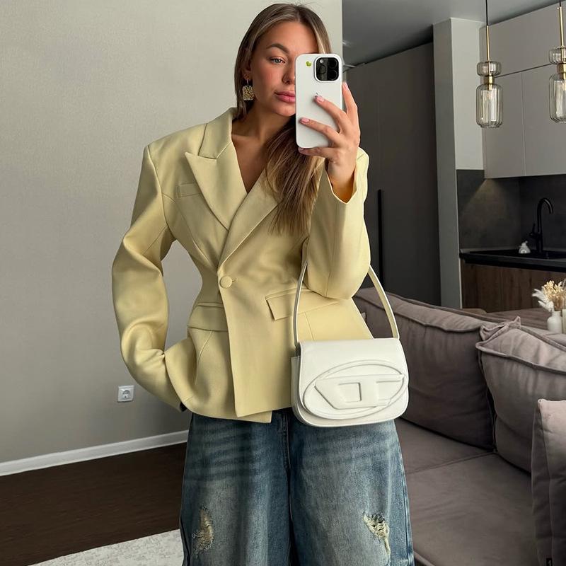 Blazer elegant de damă cu un nasture, cu talie cambrată, Primăvara/Vara 2025