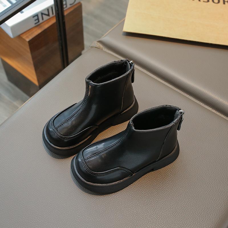 Girls Boots Children's Short Boots 2025 New Autumn Leather Boots Princess Catwalk Shoes Girls Xinjiang Grassland Wear