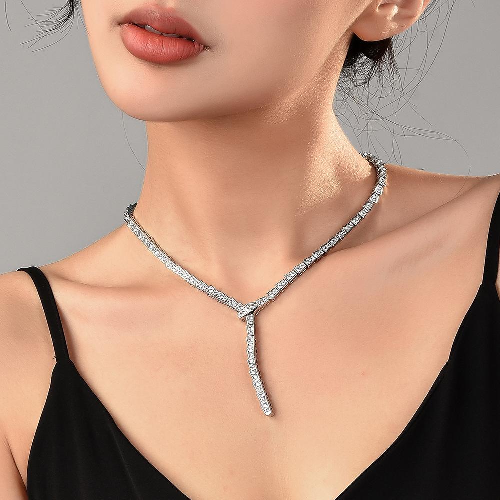 Snake-shaped Necklace - Exaggerated, Luxurious, Stylish, Versatile and High-end Snake Collar Chain
