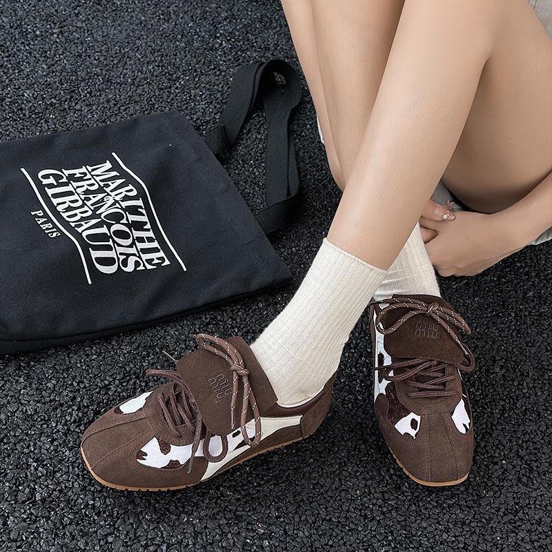 Leopard Print Horsehair German Training Shoes Women's Niche Retro Flat-bottomed Sports Board Shoes New Leather Soft Sole Forrest Gump