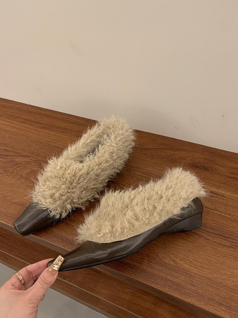 Korean Version of Square Head Plush Shoes Single Shoes Women's 2025 Warm Cotton Shoes French Thick Heel Retro Black Small Leather Shoes