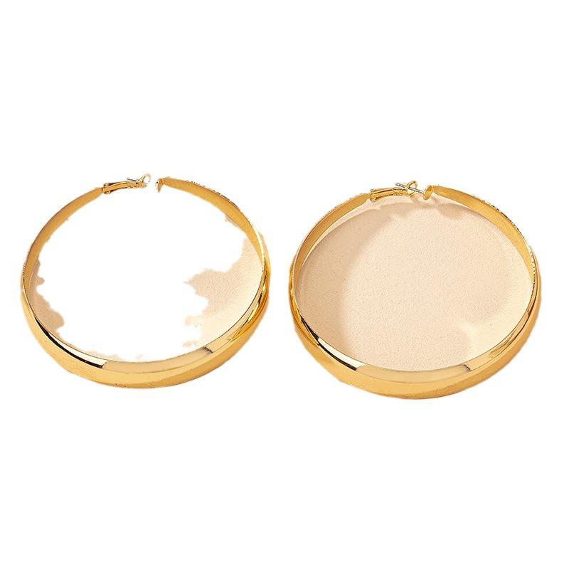 Large Circular Earrings for Women: European & American Design, Exaggerated Style, Trendy 'Ins' Cold Fashion