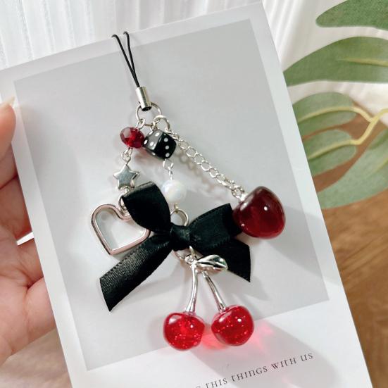 Nyckelring med körsbärspärlor för kvinnor flickor Söt röd körsbärsfruktväska Berlock med rosett Svart stjärna Nyckelring för plånbok Väska Ryggsäck Handväska Tillbehör
