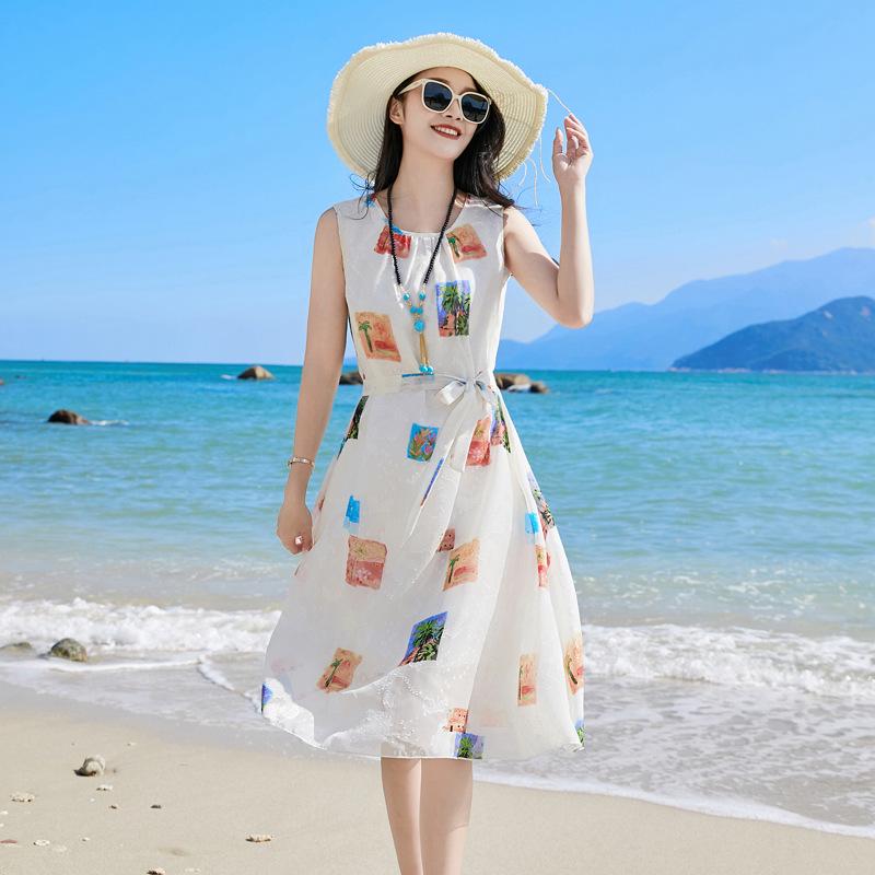 Chiffon Beach Outfits: Stylish Mother-Daughter Dresses for Family of Three or Four