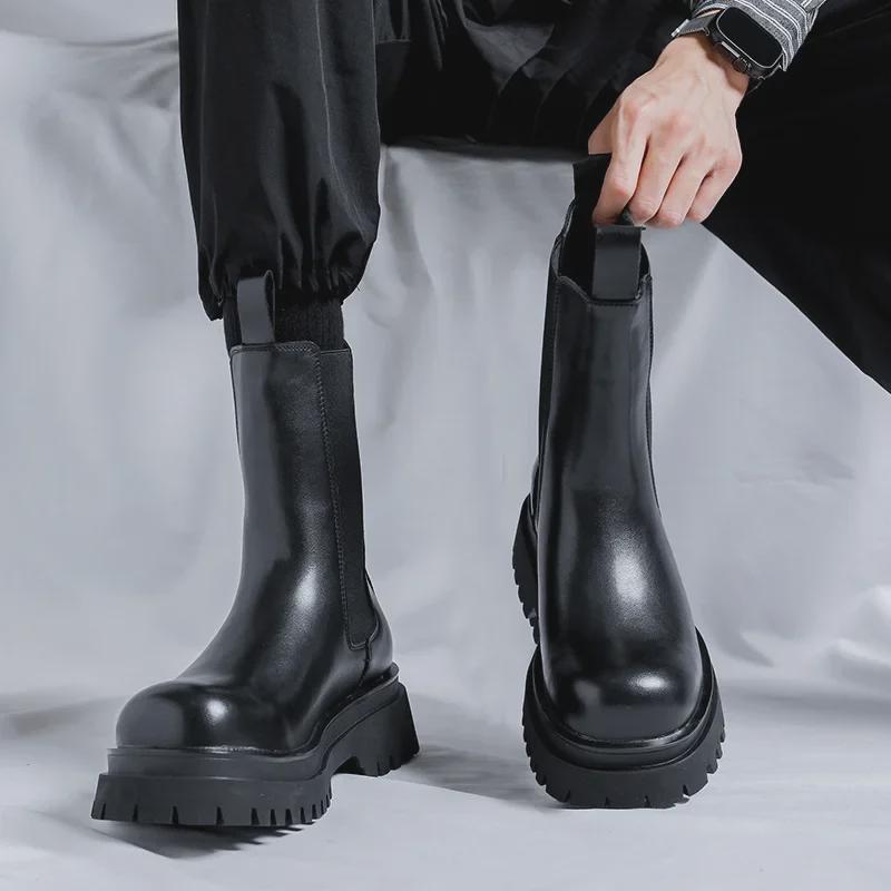 2023 Autumn/Winter Fashion: Elevated Leather Motorcycle Chelsea Boots