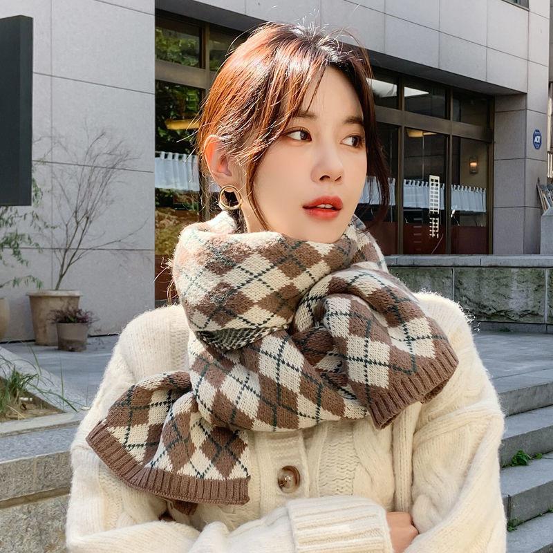 New Year's Christmas Red Scarf Women's Autumn and Winter Atmosphere Knitted Rhombus Plaid Wool Scarf Korean Warm Shawl