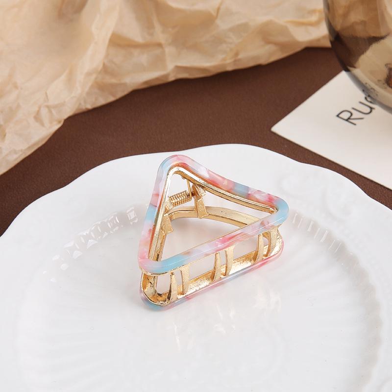 2024 Trendy Metal Hair Claw Clip: Elegant Celebrity Headdress