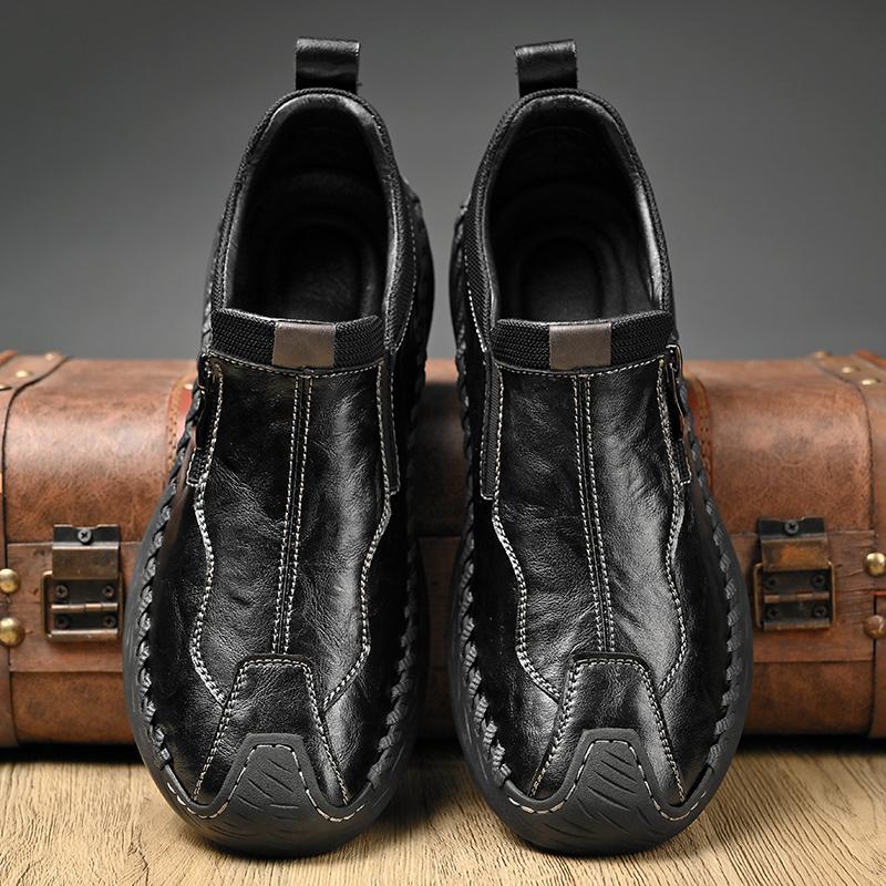 Fashion Men's Handmade Casual Leather Shoes Classic Slip On Loafers Male Flats Hot Sale Comfy Tooling Sneakers Fashion Mens Driving Shoe