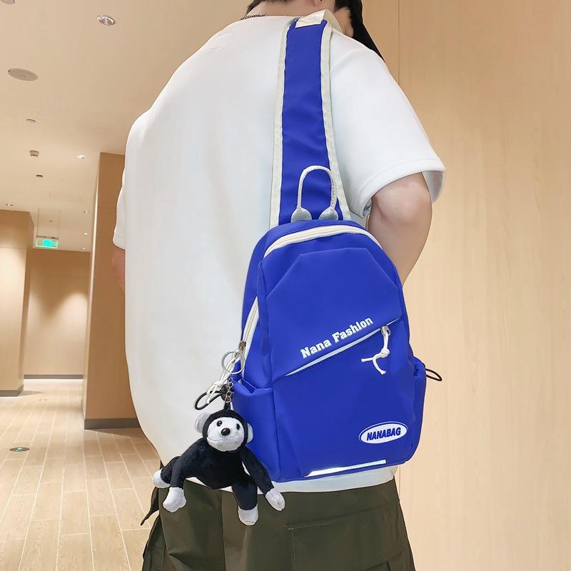 New simple and fashionable neck breast bag Korean version trendy cool men's shoulder bag sports multi-functional messenger shoulder backpack