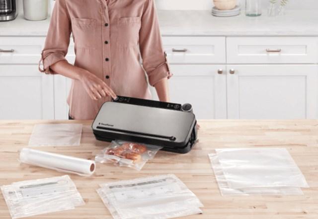 FoodSaver VS3190X Vacuum Sealer