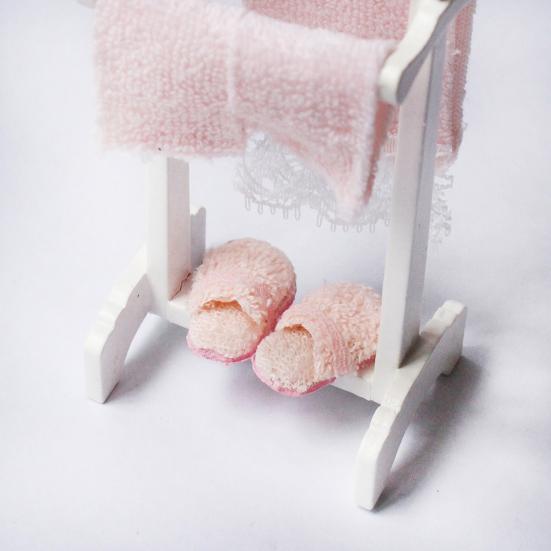 High Simulation Mini Floor Rug Beautiful 1/12 Scale Model Toy Dollhouse Bathroom Accessories