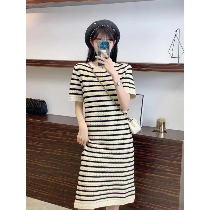 

Trendy Mom Ice Silk Maternity Dress - Short Sleeve, Striped, Loose-Fit Nursing Attire for Summer XL