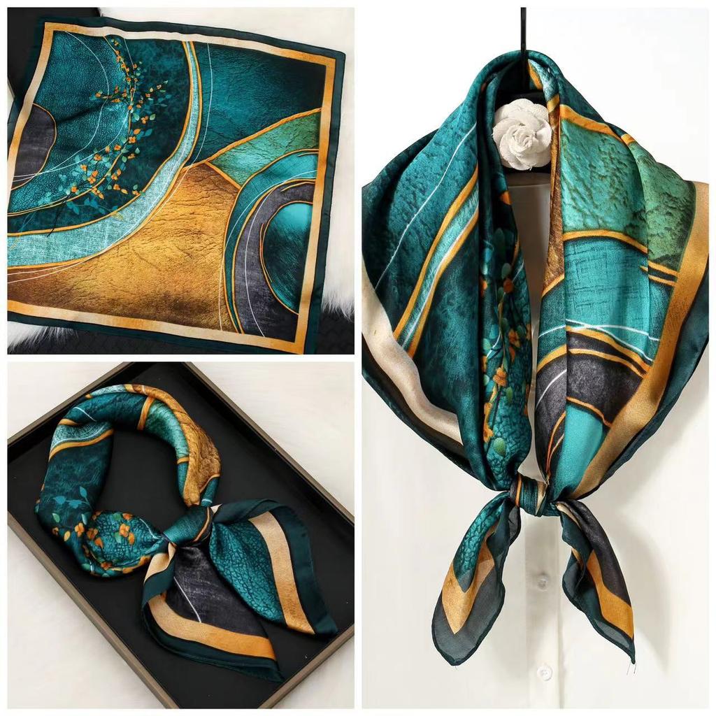 Eleganti Foulard di Seta da Donna Con Centinaia di Camicie, Assistenti di Volo, Decorazione Professionale, Protezione del Collo, Foulard, 70 Foulard Quadrati Piccoli.