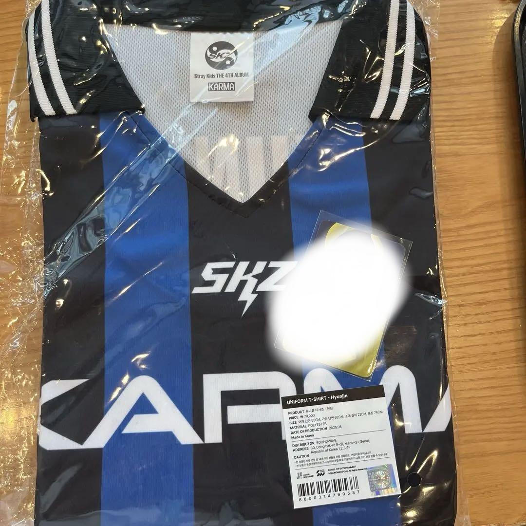 

[USED] Stray Kids Pop-Up Seoul Uniform Hyunjin