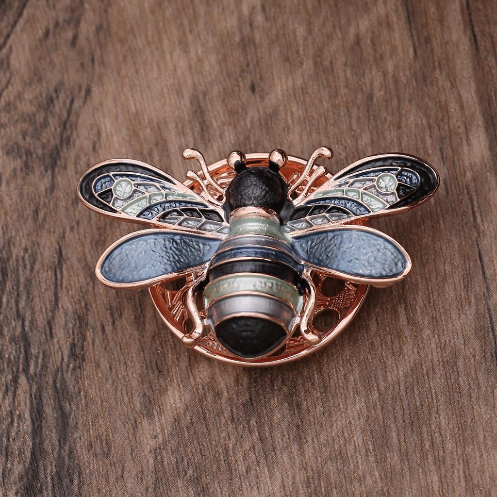 New Enamel Bee Magnetic Suction Brooch, Ladies Cute Maillard Bee Multi-functional Brooch