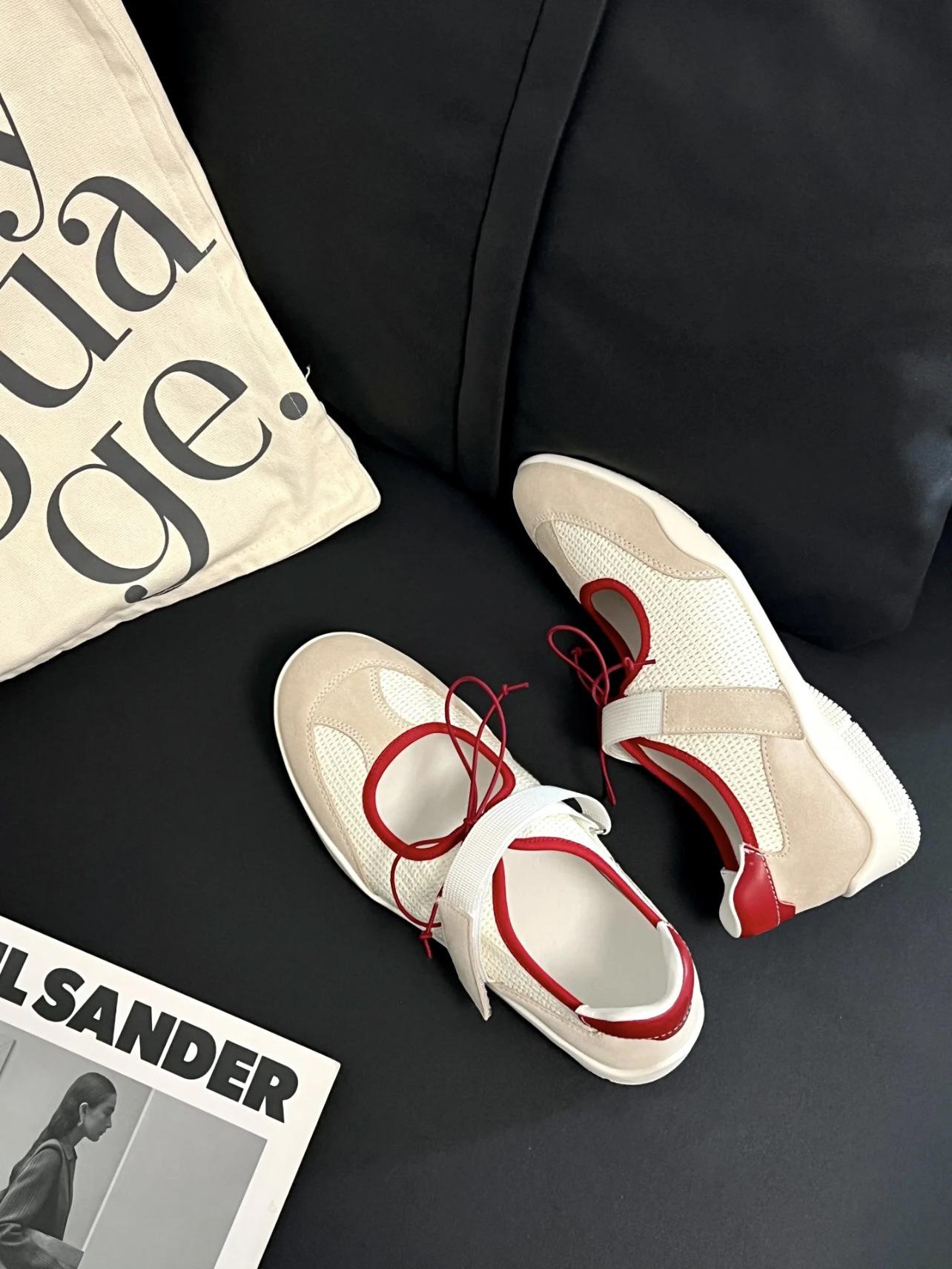 

Модные женские повседневные балетки 2025 Лето Новые Дышащие Легкие Удобные Туфли Мэри Джейн Нескользящие Модные Балетки с Крестообразной Шнуровкой 40 белый