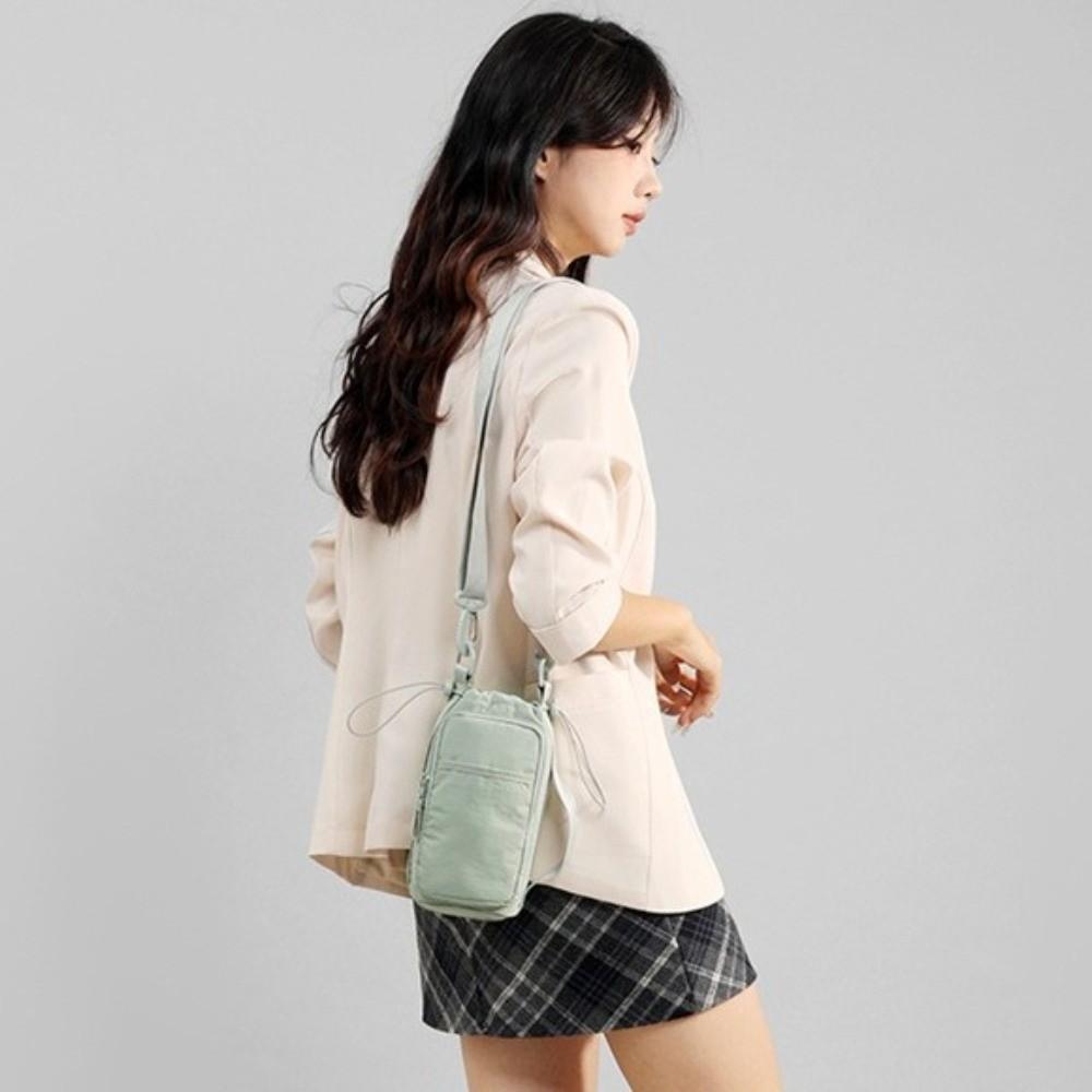 Large Capacity Crossbody Phone Pouch Nylon Women's Fitness Bag Water Bottle Storage Bag  Gym