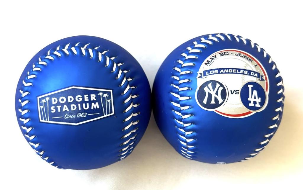 Los Angeles Dodgers Vs. New York Yankees 2025 Replica Ball, Blue, Dodger Stadium Memorial [Parallel Import]