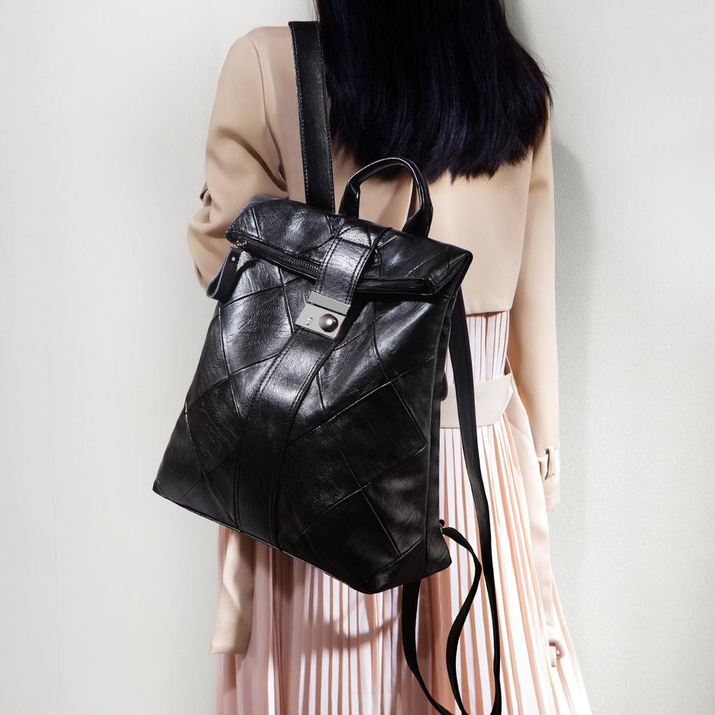 2025 New Fashionable Diamond Pattern Handbag, Niche High-End Backpack, Lightweight Large-Capacity Backpack for Traveling