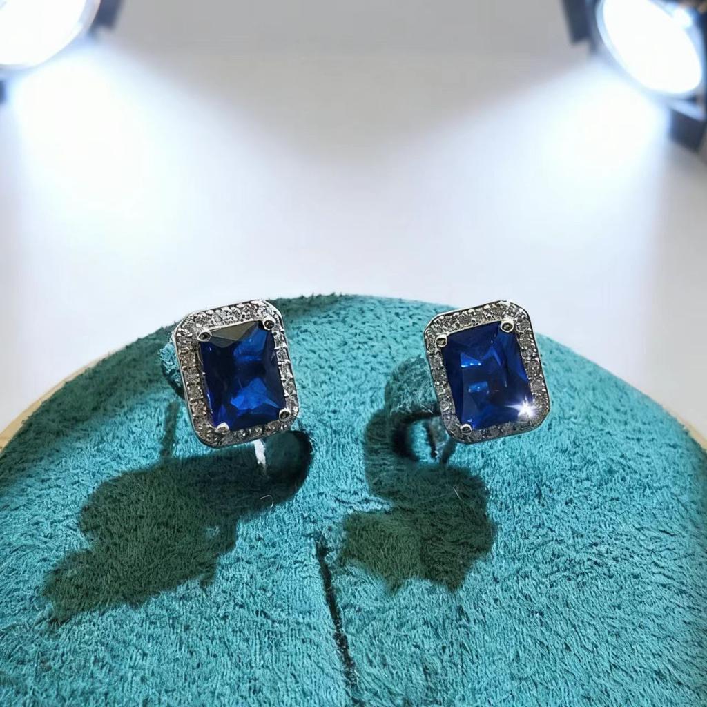 Jewelry earrings imitation cultivation emerald stud earrings women's simple fashion classic green zircon square diamond stud earrings