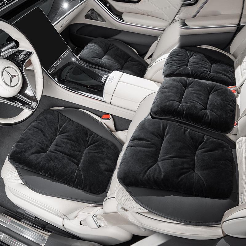 High-End Plush Heated Car Seat Cushion for Autumn and Winter