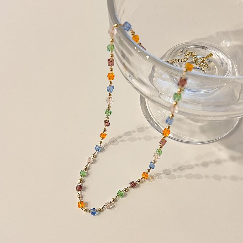 Modisches Smaragd-Strassstein-Choker-Halsband für Damen Mädchen Zarte Goldfarbene Schlüsselbein-Kettenhalskette Schmuck Geschenk