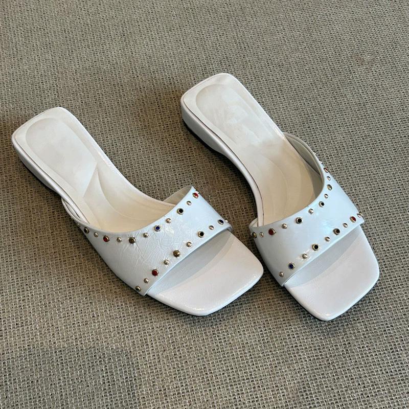 2026 Summer Studded Shoes Women Flat Sandals Rivets Shoes Elegant Party Ladies Sandals White Daily Wear