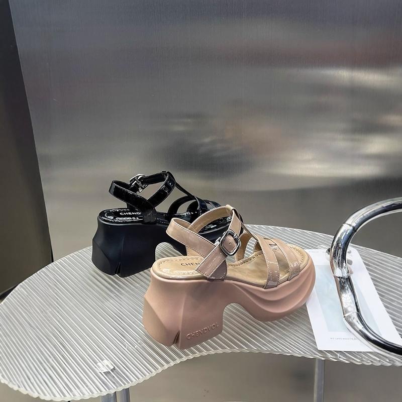 Fashion Open Toe 2025 Sandals Clogs Wedge Increasing Height Female Shoe Muffins Shoe Peep New Platform Gladiator Fashion Girls Summer Th