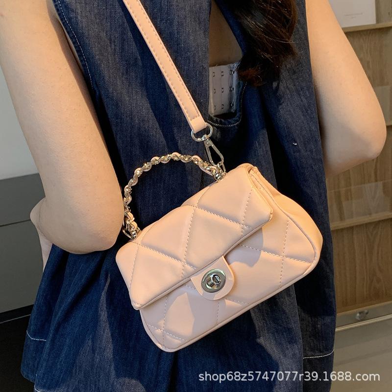 Portable Small Square Bag 2025 New Small Fragrant Style Fashion Foreign Style Messenger Bag Trend Diamond Versatile Shoulder Commuter Bag