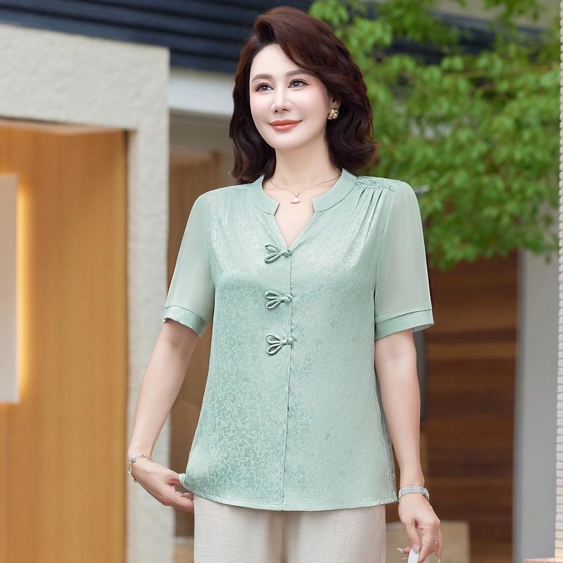 

Mom s Summer 2026 V-neck Printed Top: Stylish Fashion Shirt for Middle-aged & Elderly Women 4XL (68-73kg) зелений