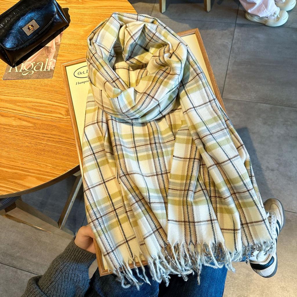 Women's Vintage Plaid -Like Scarf, Thickened Fringed Shawl for Autumn and Winter, High-End Warmth and Cold Protection
