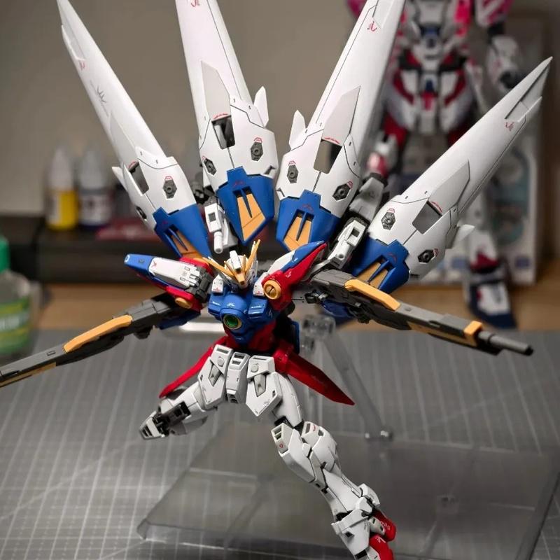 RG 1/144 Transformable Wing Zero Gunpla Assembly Model Kit Mobile Suit Action Figure With Glow-In-The-Dark Effect Boys Toy Gift