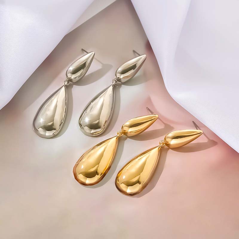 Vintage Gold Color Water Drop Shape Earrings for Women Exaggerated Metal Long Smooth Teardrop Dangle Earrings Zircon 2026