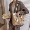 High-end large-capacity shopping bag women's bag new fashionable versatile handbag popular large bag messenger bag