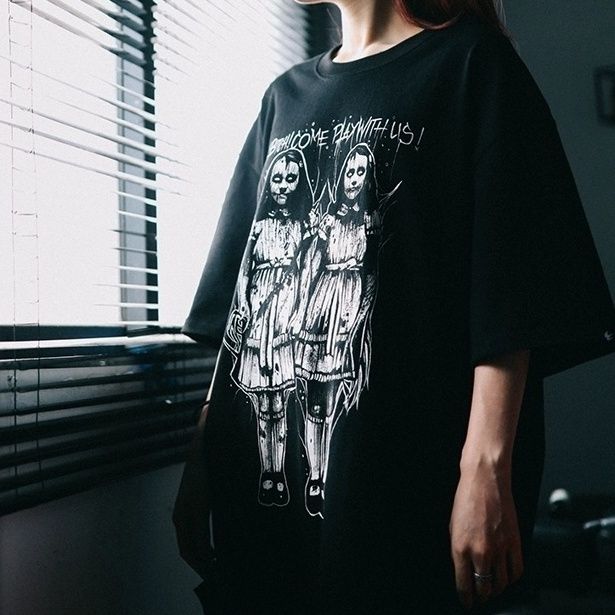 Damski gotycki T-shirt Przerażające Bliźniaczki Nadruk Czaszki Harajuku Nowość Odzież Topy Zmutowany Rockowy T-shirt Odzież Damska
