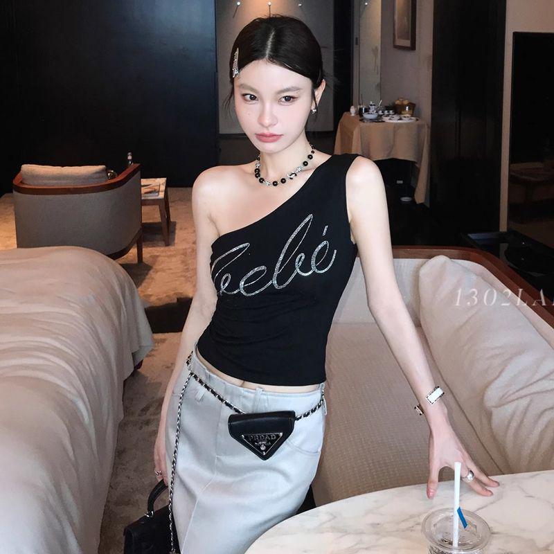 

Retro Rhinestone One-Shoulder Slimming Tank Top XL
