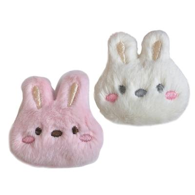 Cartoon Plüsch Hasenkopf Brosche Weiches und Bequemes Kleiderabzeichen für Kinder Jugendliche und Erwachsene Mode Rucksack Zubehör