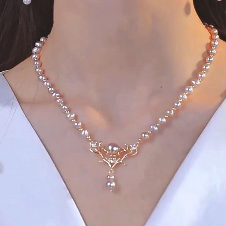 

Популярный праздничный подарок высокого класса в виде ожерелья из натурального пресноводного жемчуга