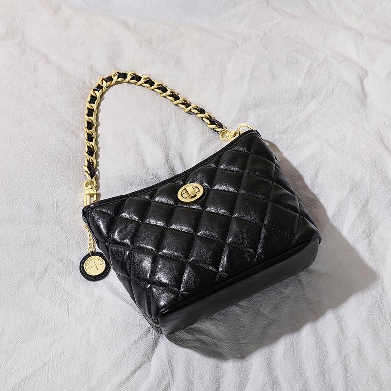 Bucket bag women's new summer high-end underarm shoulder bag diamond chain messenger bag luggage