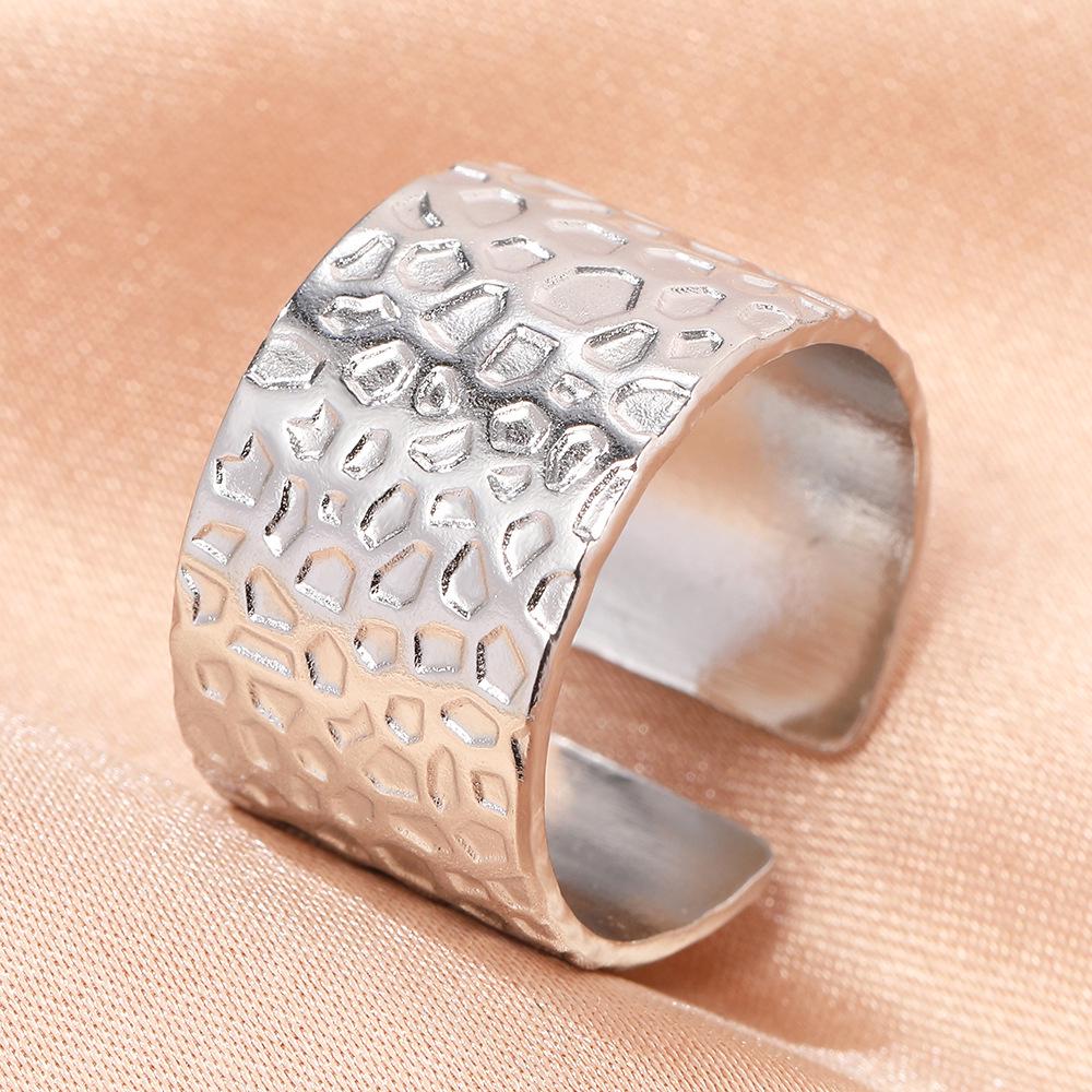 

Wide Band Adjustable Stainless Steel Ring, Vintage 18k Gold Geometric Design for Women