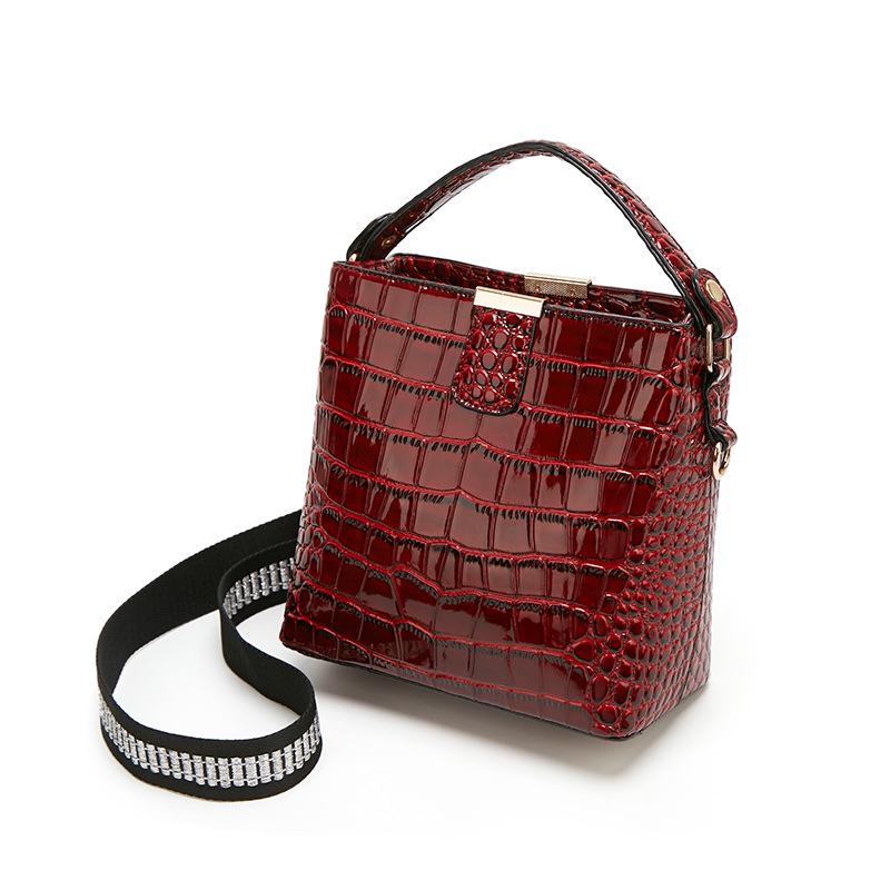 New patent leather women's bag, crocodile pattern handbag, shoulder crossbody fashion bucket women's bag OEM customization