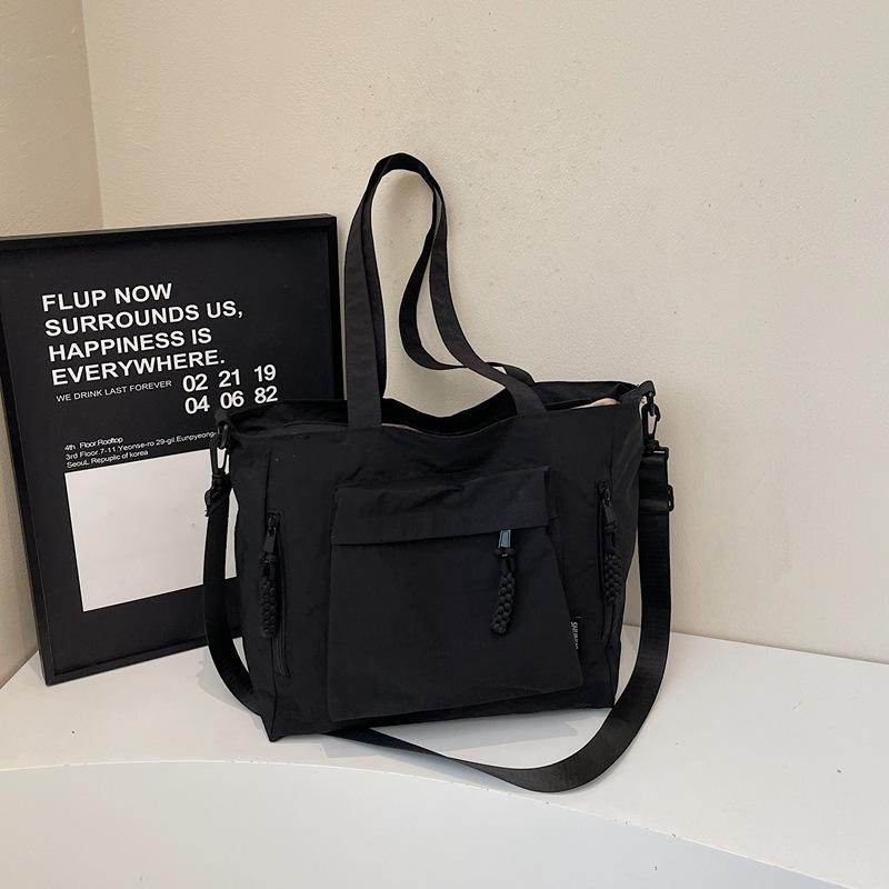 Light And Large-Capacity Nylon Cloth Bag Women'S Leisure Shoulder Commuter Tote Bag Versatile Student Class Messenger Bag