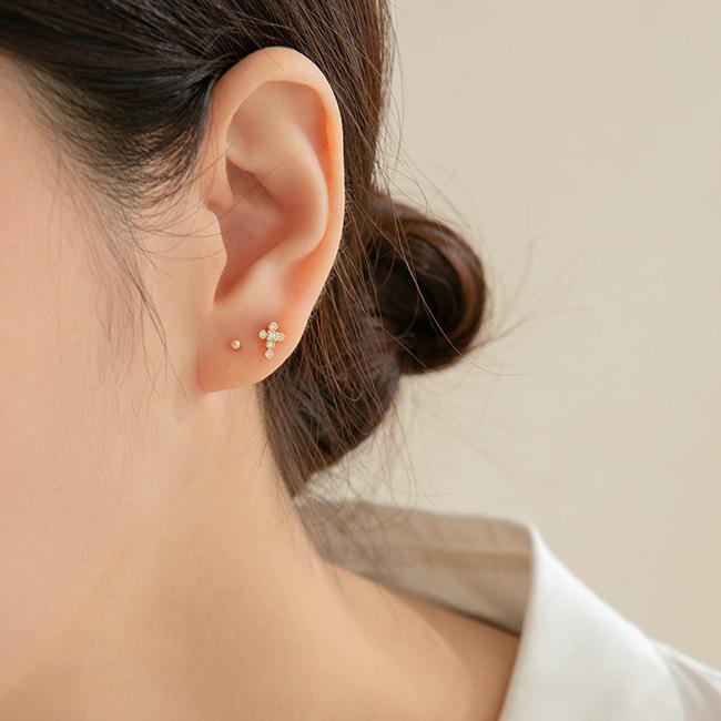 Lunne 14K Cross Cue Piercing (14K Gold) (Bar Thickness 1Mm) #Pib14