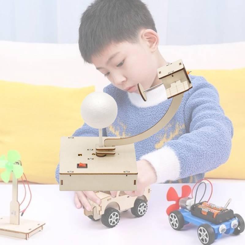 Fa barkács űrtávlat műhold modell tudományos oktatójáték gyerekeknek STEM kísérleti órára