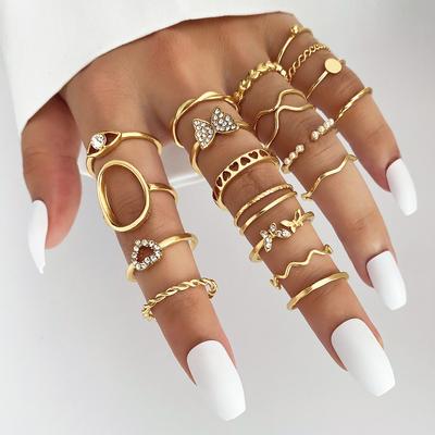 2023 Moda Pérolas Conjunto de Anel Feminino Anel Onda Elegante Borboleta Amor Coração com Anel de Torção de Diamante 19 Peças Ouro Gravado Anéis Glamour