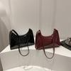 Simple texture, underarm women's bag, baguette bag, new fashionable glossy portable shoulder bag