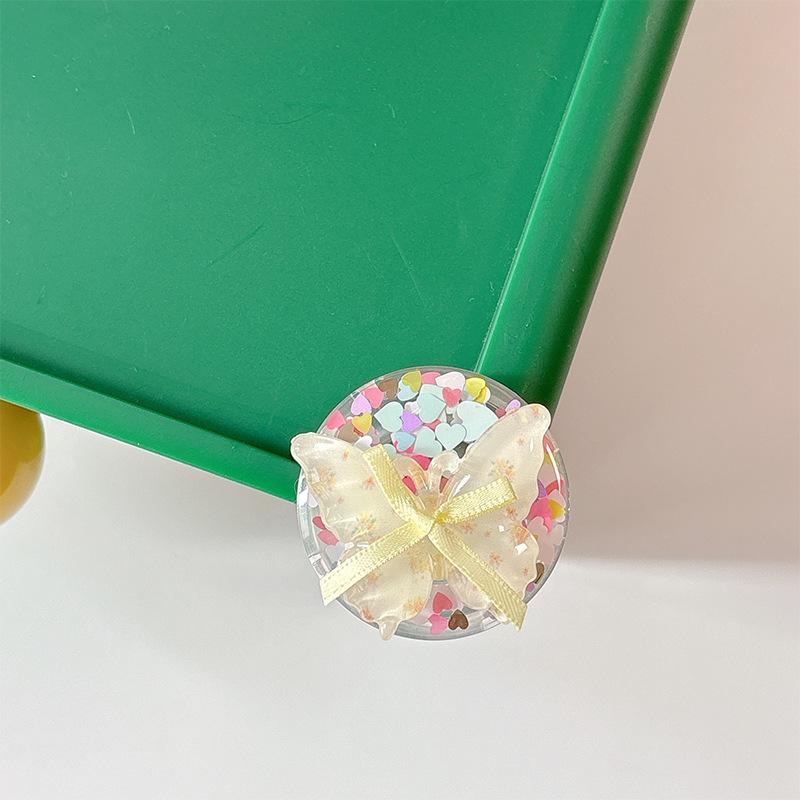 

Fresh Butterfly Phone Holder: Magnetic Magsafe-Compatible with Glitter Finger Ring