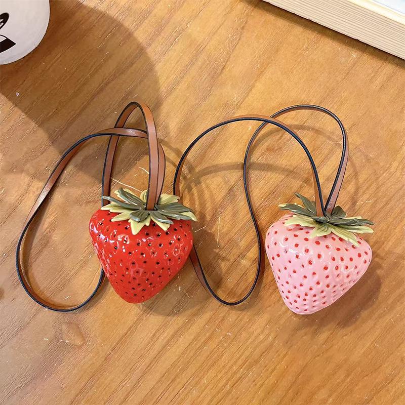 Creative Strawberry Keychain Pendant Women's Bag Ornament - Exquisite Fruit Charm Gift