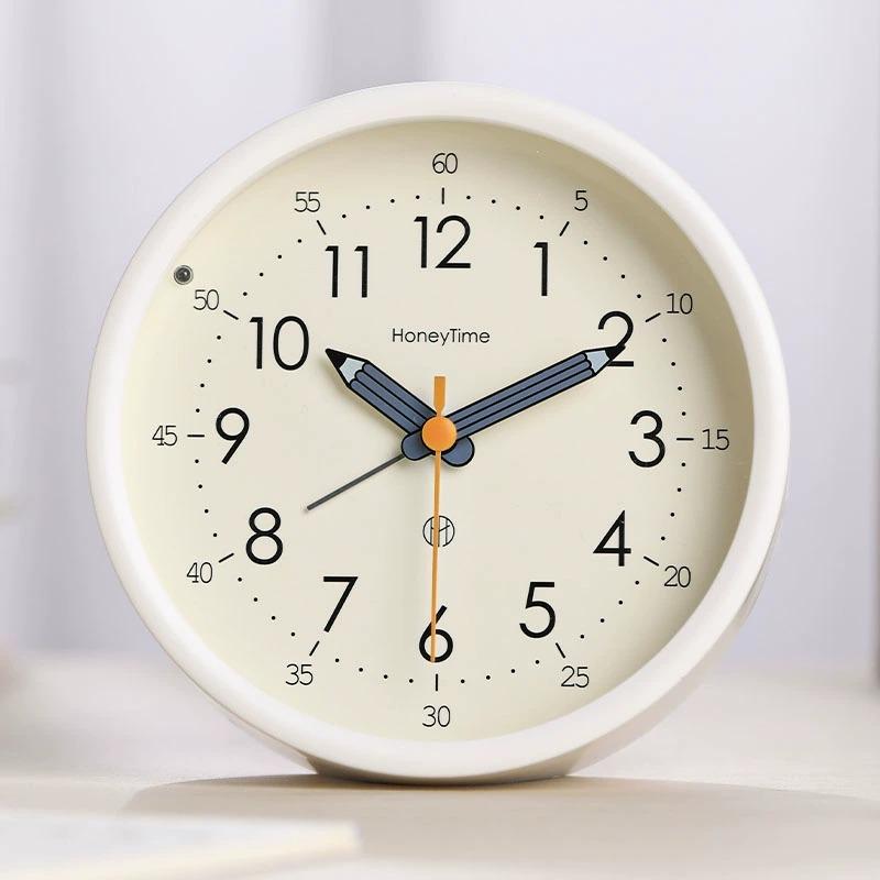 

Simple and quiet small alarm clock, specially designed for students to get up and place on the bedside table белый
