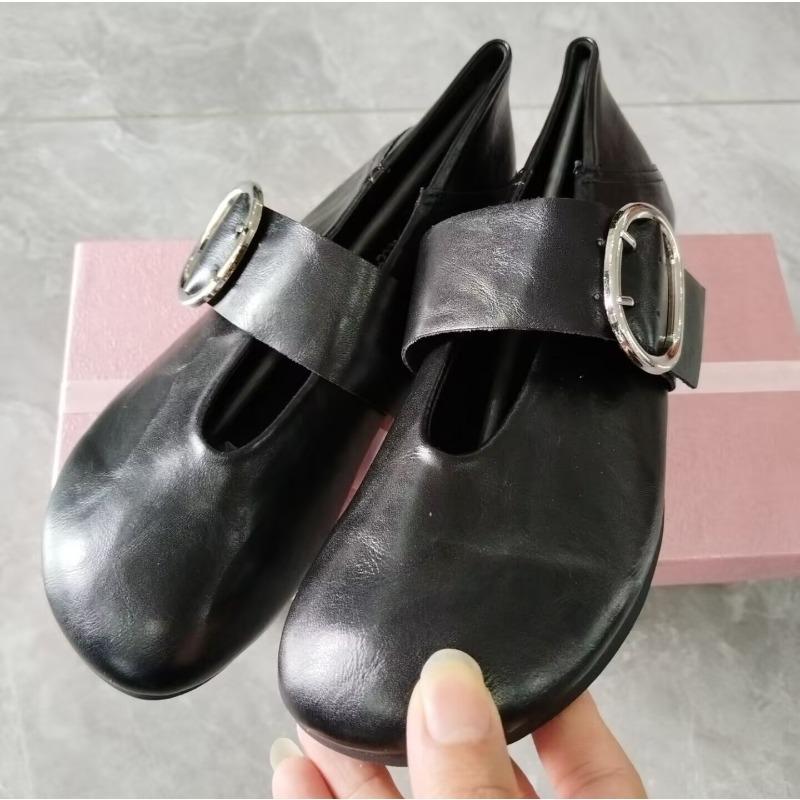 Mary Jane Shoes Women's Spring New Big Head Shoes Women's Retro Small Leather Shoes Belt Buckle One Pedal Casual Single Shoes